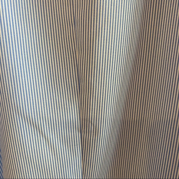 H & M Men’s Button Dress Shirt, Size M Slim Fit; Light Blue & White Pinstripe - Picture 4 of 7